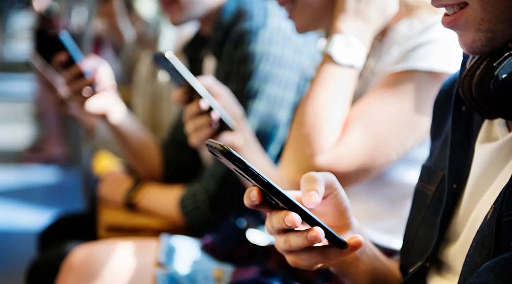 Vergleich der besten Mobilfunktarife in Deutschland: Eine detaillierte Analyse führender Anbieter und ihrer Top-Tarife